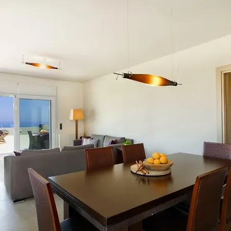 Stelios Penthouse Apartment *
