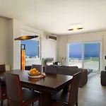Stelios Penthouse Lejlighed *